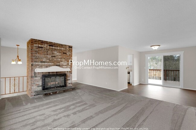 Building Photo - Updated Four Bedroom Home w/ Huge Yard!