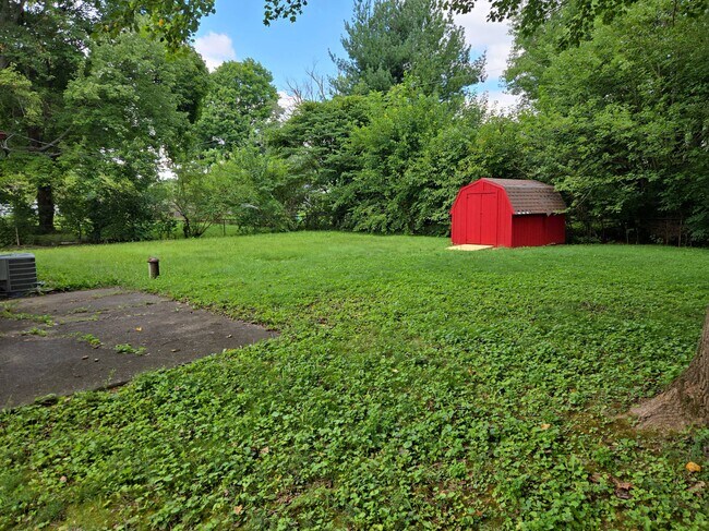 Building Photo - 6017 Northland Rd