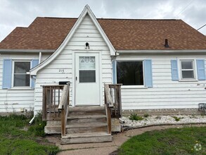 Building Photo - 216 Kern St