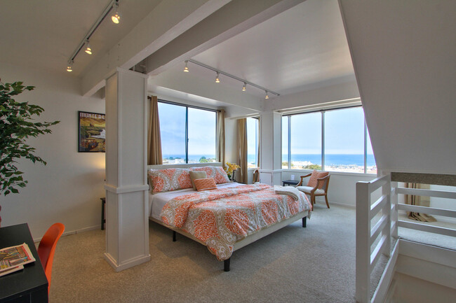 Building Photo - 611 Lantern Lane
