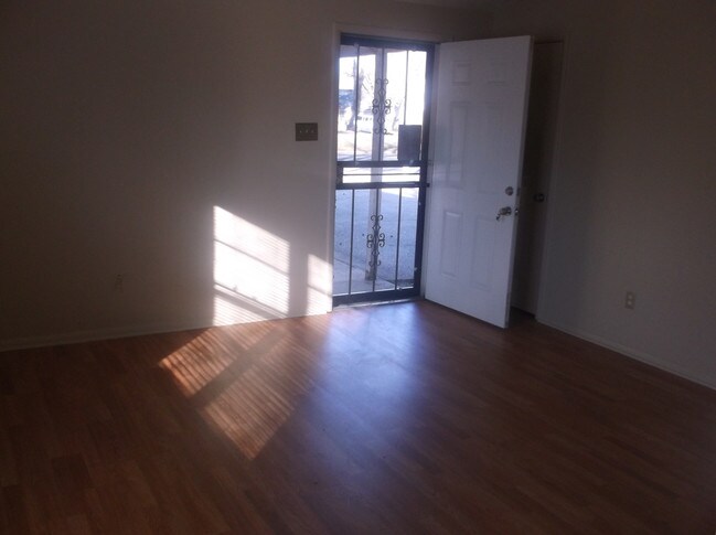 Building Photo - 4512 Neely