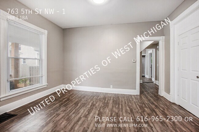 Foto del edificio - Available Now | Gorgeous 3 Bedroom 1 Bathr...