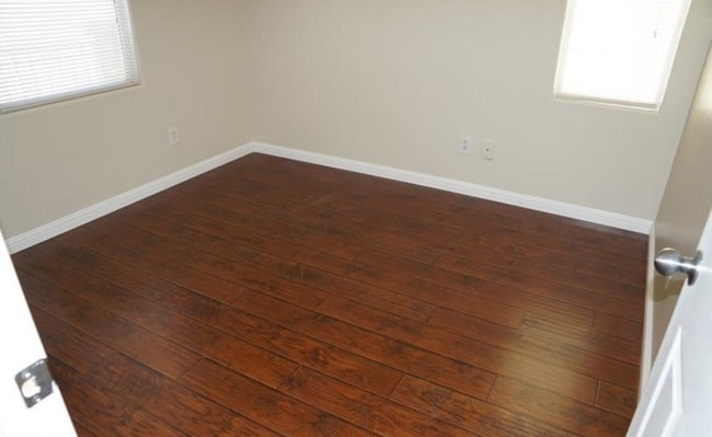 Foto del edificio - 5447 W Hasley Canyon Ave