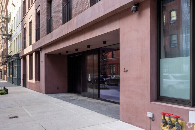 Building Photo - 17 Jane St