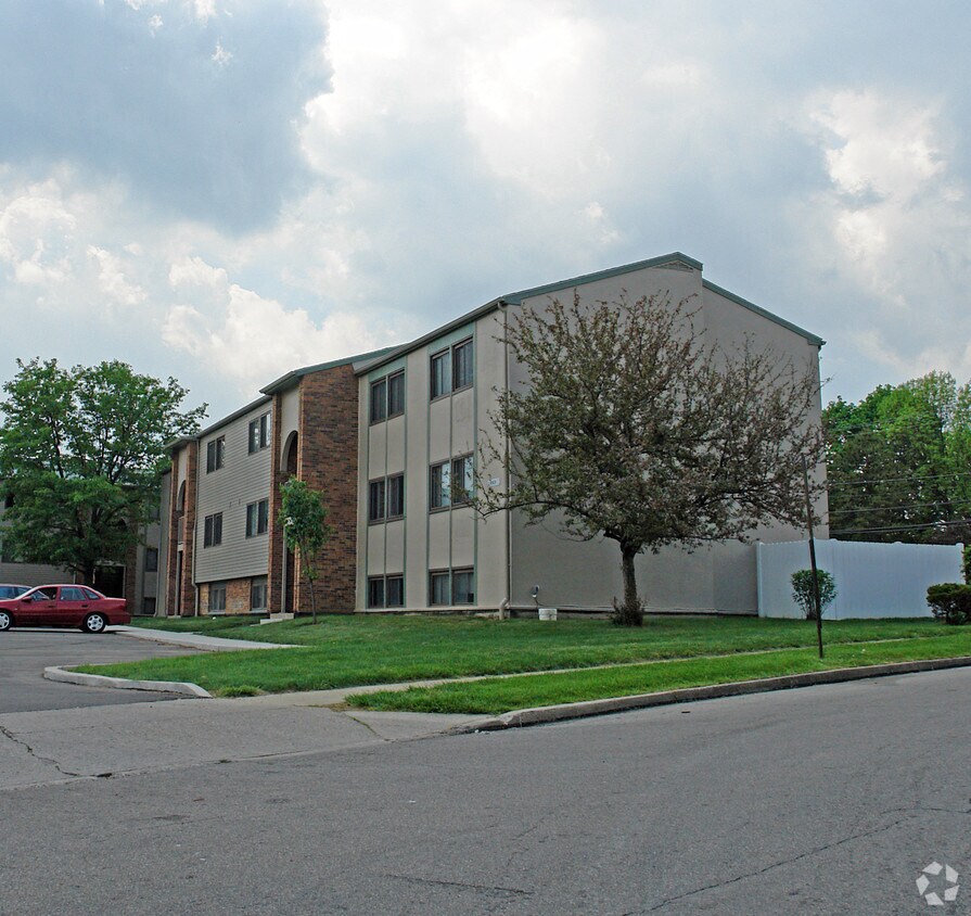Foto del edificio - Landmark Village