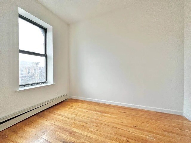 Foto del edificio - 810 Rogers Ave