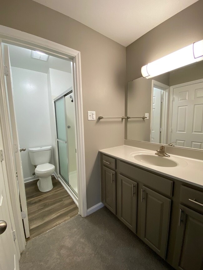 Building Photo - Arlington Apartments