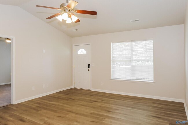 Building Photo - 152 Fox Chase Trail
