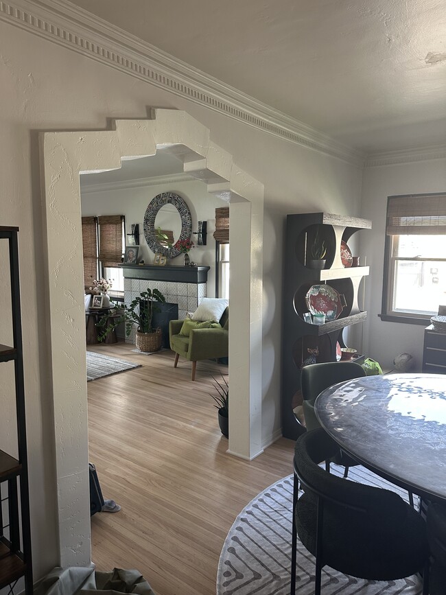 Foto del edificio - 3722 Somerset Dr