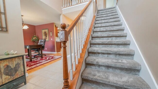 Foto del edificio - 2453 Blarney Stone Dr