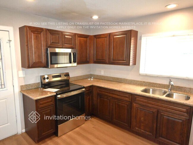 Foto del edificio - 1001 E Ruth Ave