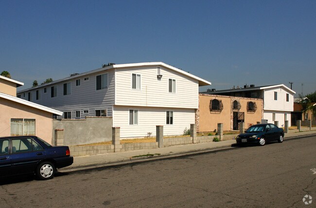 Building Photo - 10350-10360 Kimberly Ave