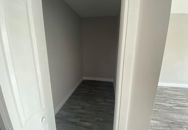 Building Photo - 108 Bostwick Ave