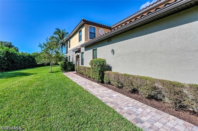 Building Photo - 9512 Napoli Ln