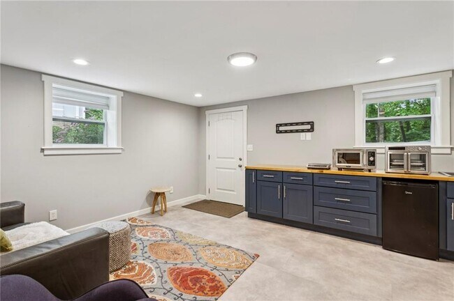 Foto del edificio - 720 Brookline Dr SE