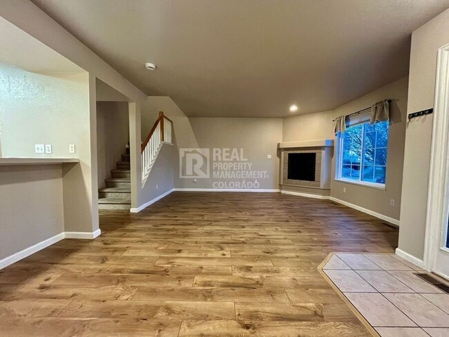 Foto del edificio - 2120 Timber Creek Dr