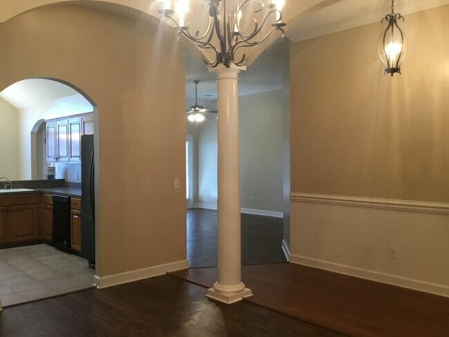 Building Photo - 138 Grayson Avenue