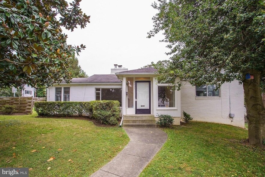 Photo - 5205 Saratoga Avenue Unit