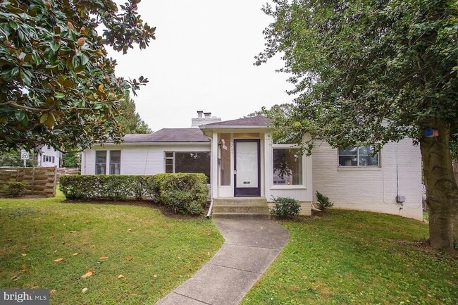 Photo - 5205 Saratoga Ave House
