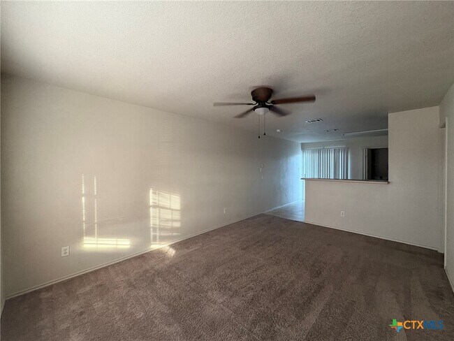 Foto del edificio - 2102 Tahoe Ct
