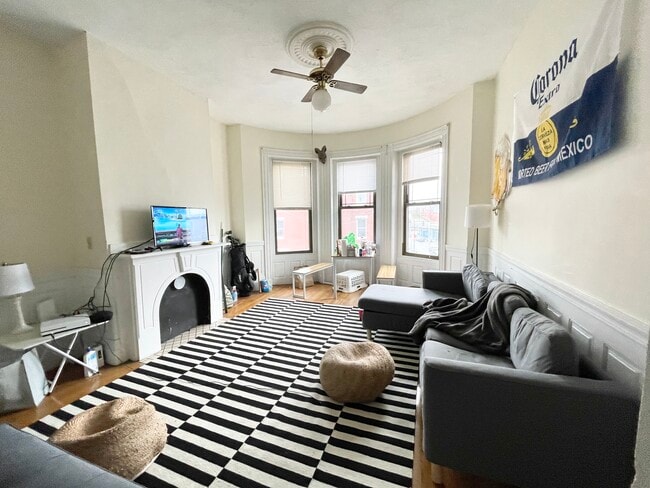 Building Photo - 1451 Tremont St