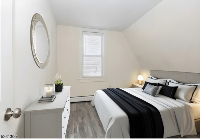 Building Photo - 88 Schley St