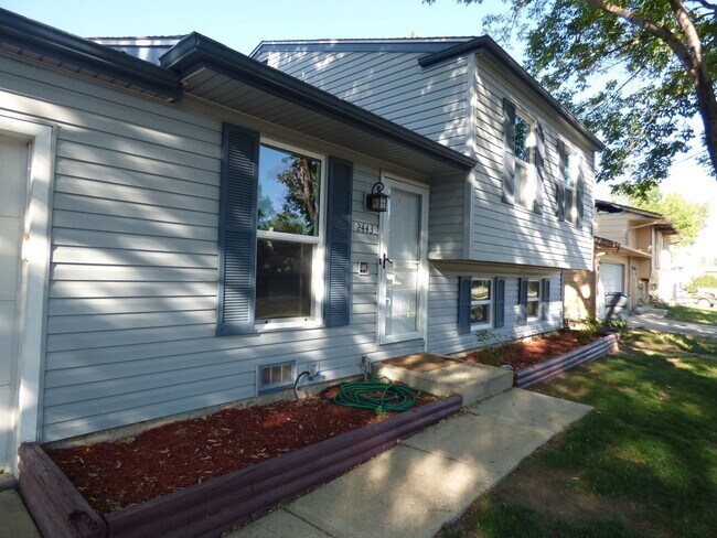 Foto del edificio - Tri-Level Home in North Longmont