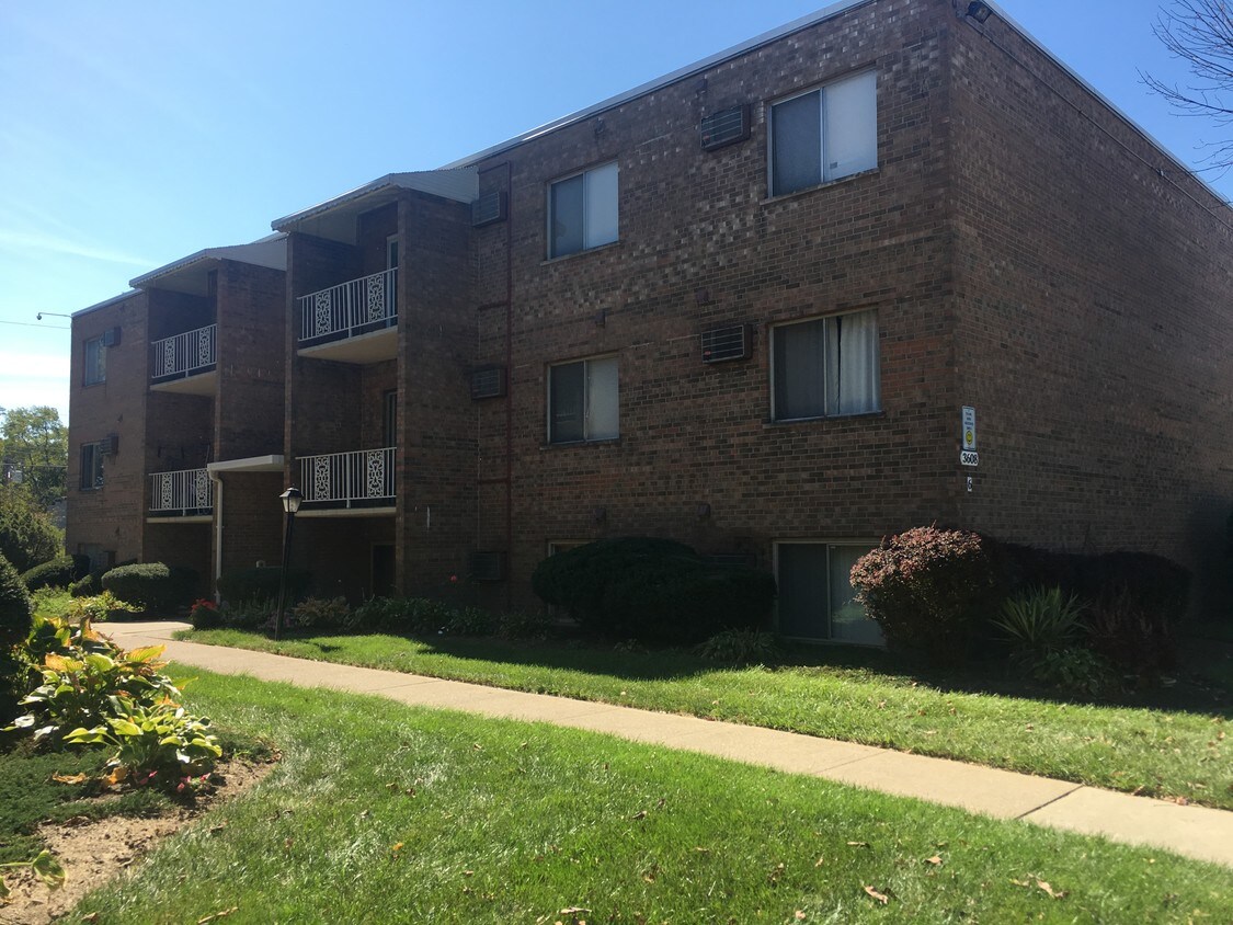 3608 Westwood Northern Blvd, Cheviot, OH 45211 Apartments in Cheviot