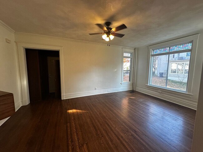 Foto del edificio - 227 N Washington St