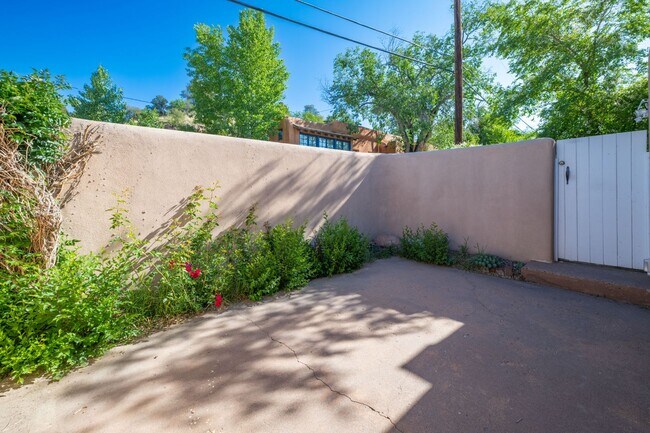 Foto del edificio - 516 Hillside Ave