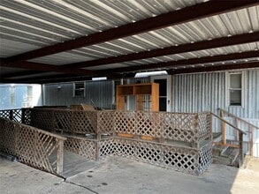 Building Photo - 7687 TX-11
