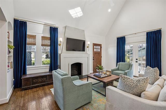 Foto del edificio - 5019 Stoneleigh Ave