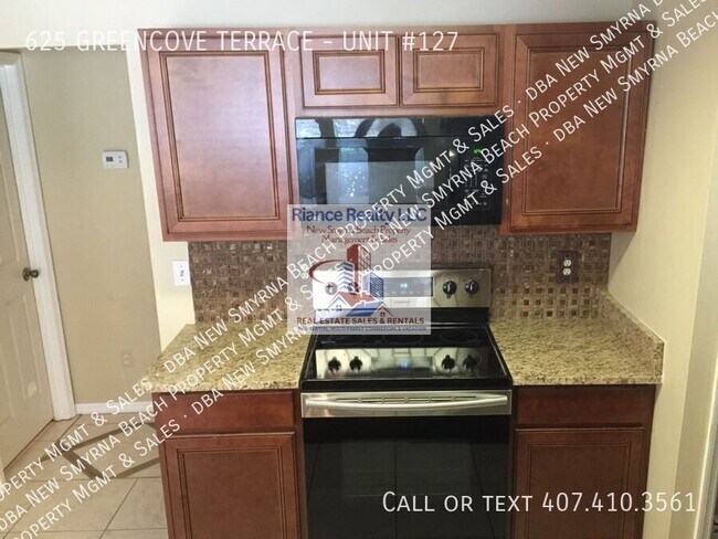 Foto del edificio - 625 Greencove Terrace