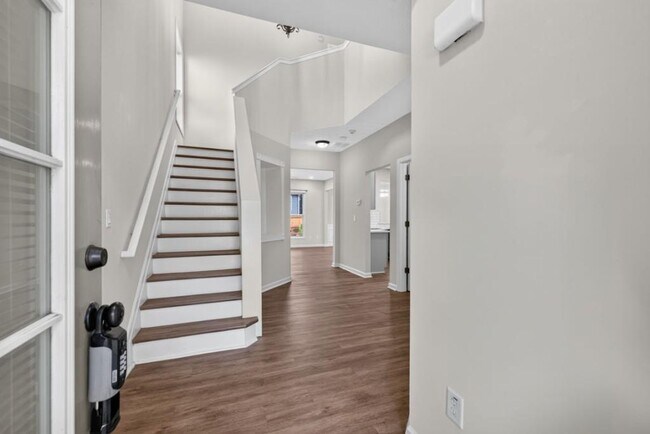 Building Photo - 4379 Annlette Dr NW
