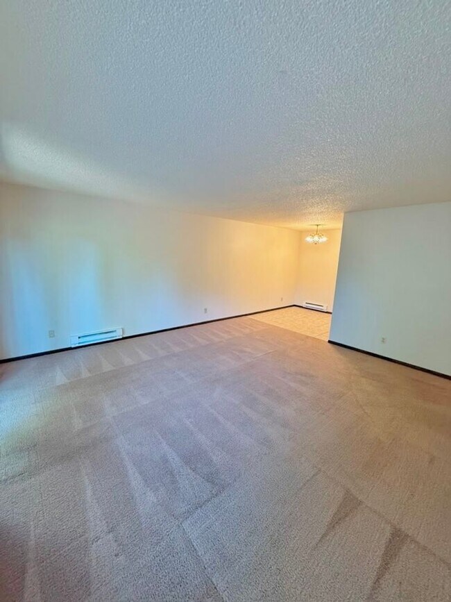 Foto del edificio - 18524 Linden Ave N