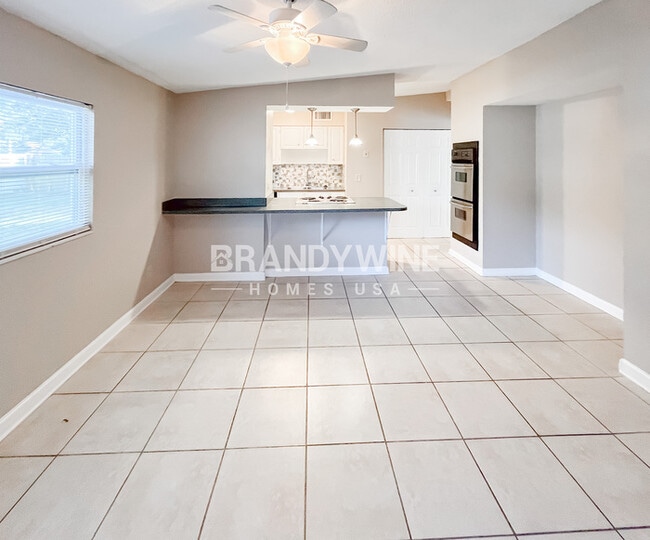 Building Photo - 11241 Princessa Ln