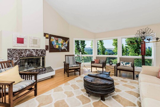 Foto del edificio - 1 Mountainview Ln
