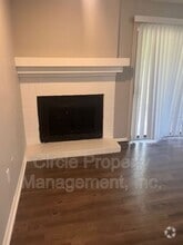 Building Photo - 4010 Hunters Ridge Dr SW