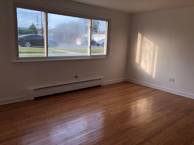 Building Photo - 7005 W Gunnison St