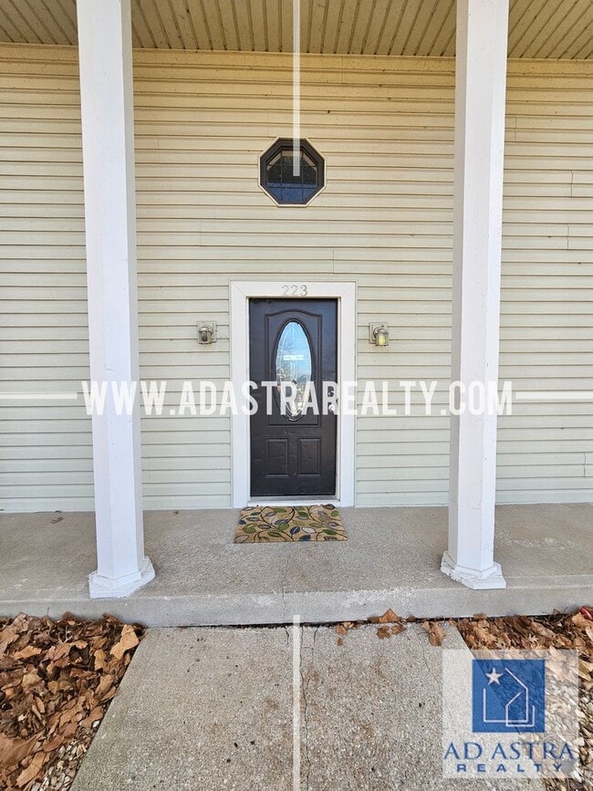 Foto del edificio - 223 NW Barr Rd., Grain Valley, MO 64029