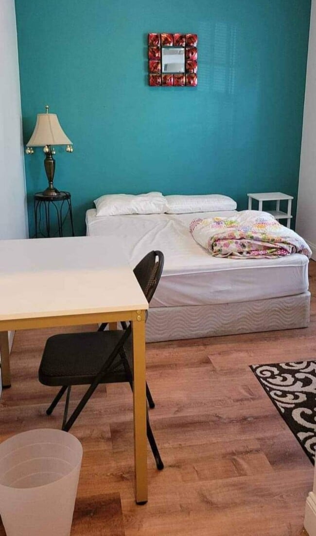 Building Photo - 1413 T St NW