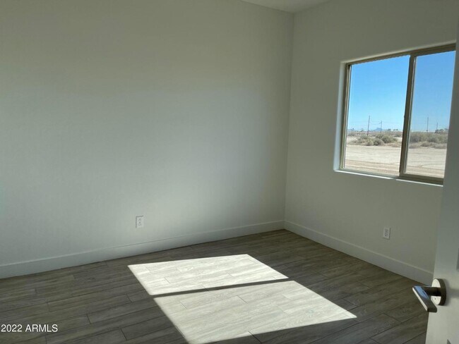 Building Photo - 12459 W Cabrillo Dr