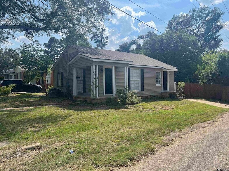 Foto principal - 1709 Belmont Dr
