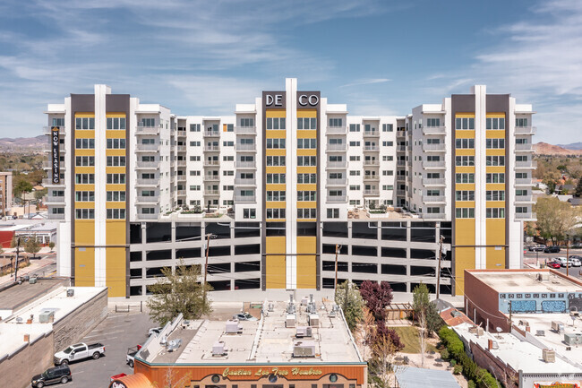 Building Photo - The Deco at Victorian Square