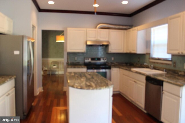 Building Photo - 134 Cornwell Dr