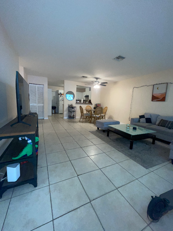 Foto principal - 1010 NW 3rd Ave