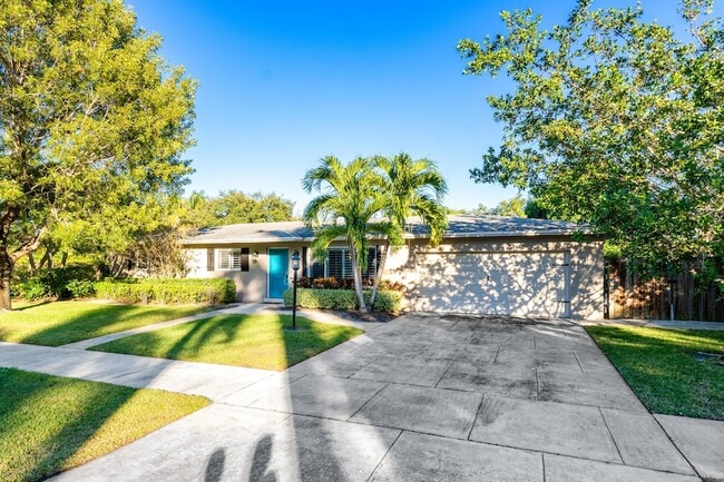 Photo - 770 NW 3rd Ave House