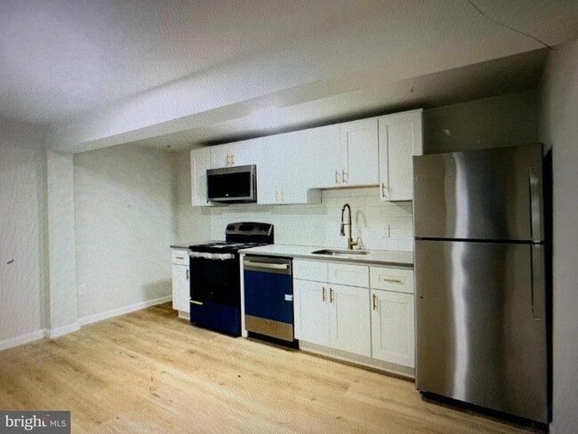 Building Photo - 401 Blue Bell Rd