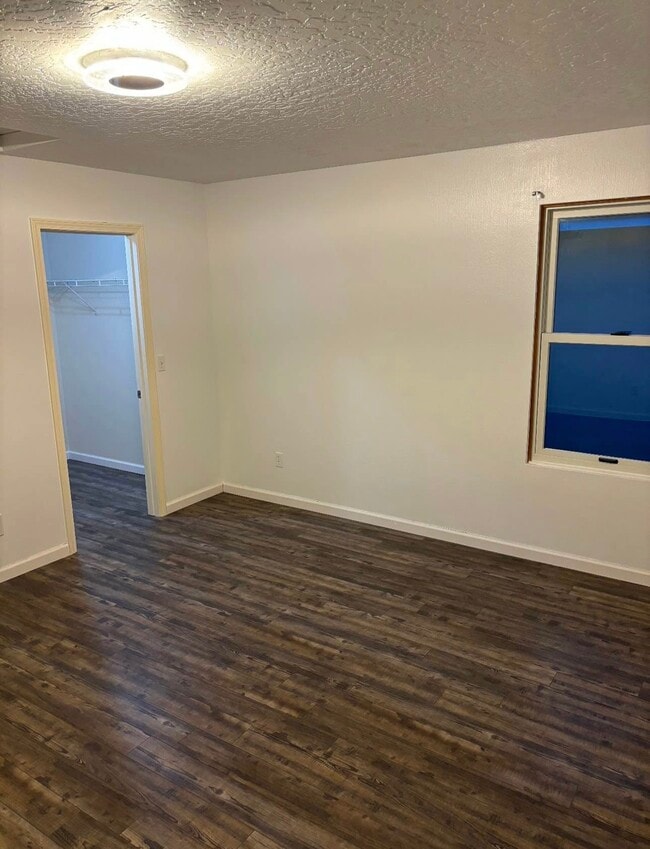 Building Photo - 9716 W Homewood Dr