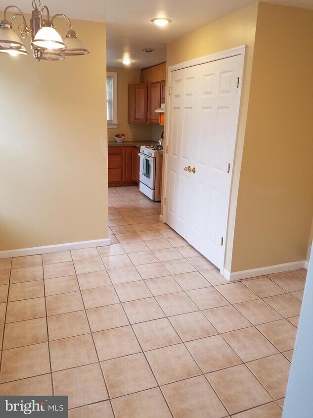 420 Ash St, Delanco, NJ 08075 House Rental in Delanco, NJ